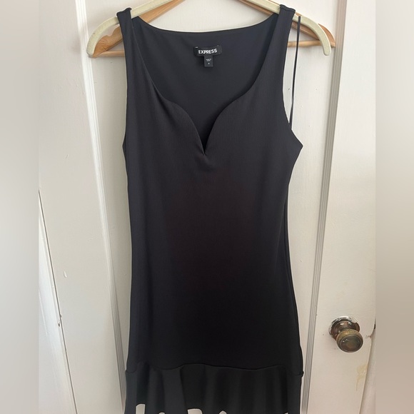 Express Body Contour Ribbed V-Wire Ruffle Mini Dress - Picture 5 of 7